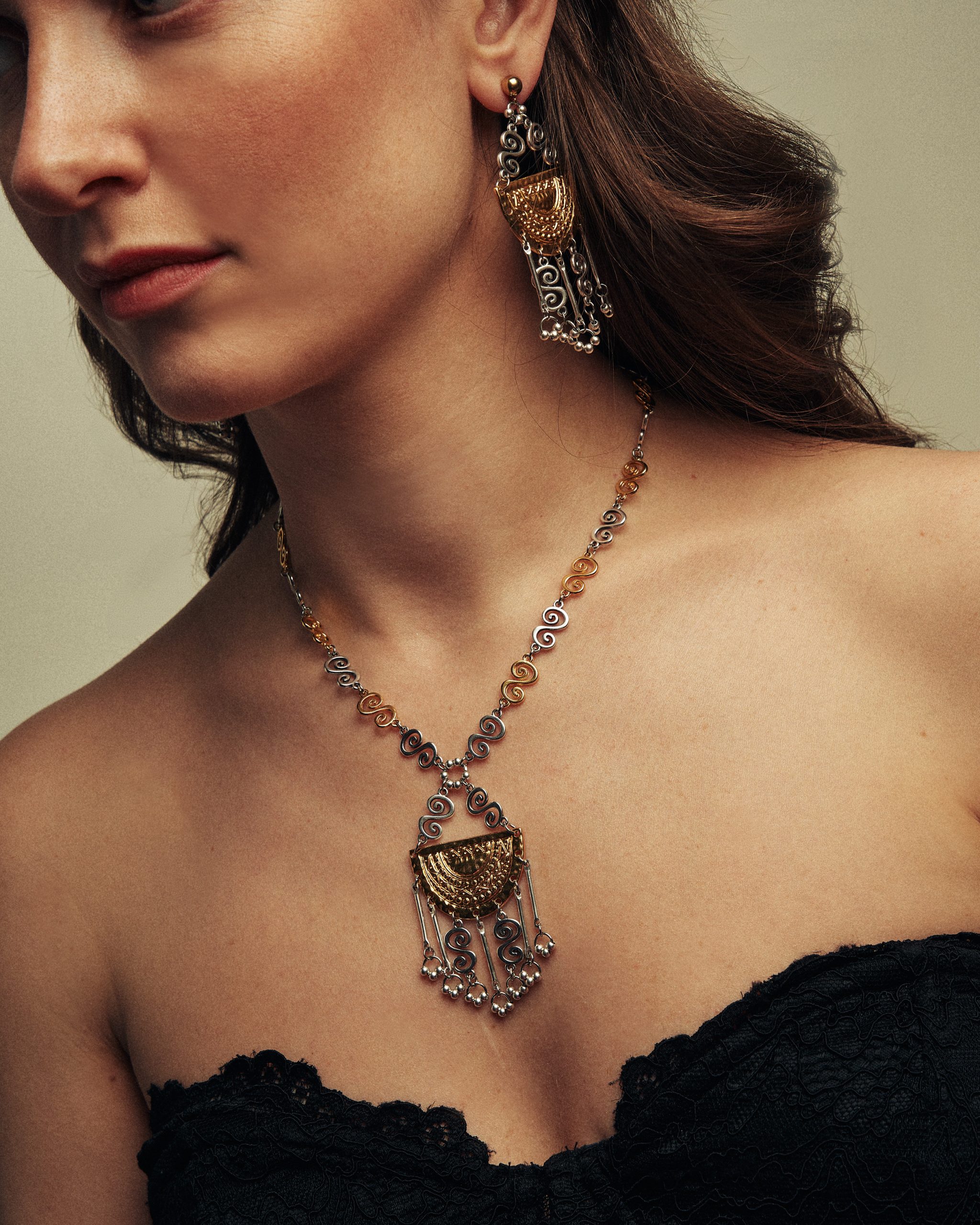 Silver/Gold Earrings - Image 3